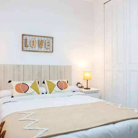 Picasso Flat